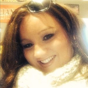 Meet your Posher, Altasia